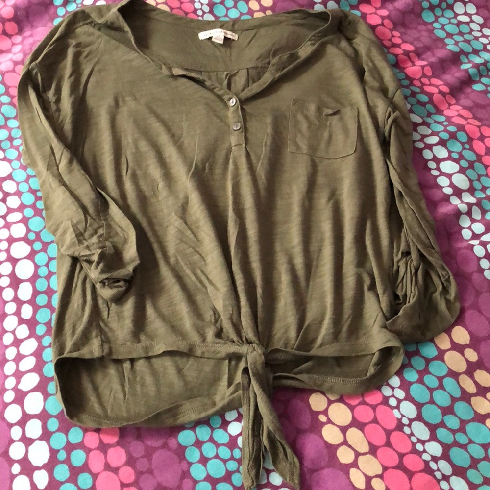 AE tie front button sleeve army green 3/4 sleeve
